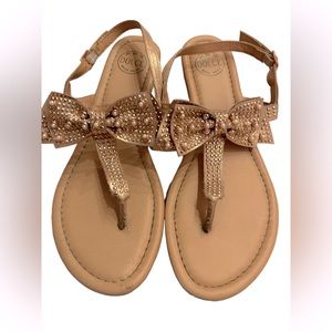 MOJO MOXY by Dolce women’s cute pink sparkly sandals with bow accent size 7.5